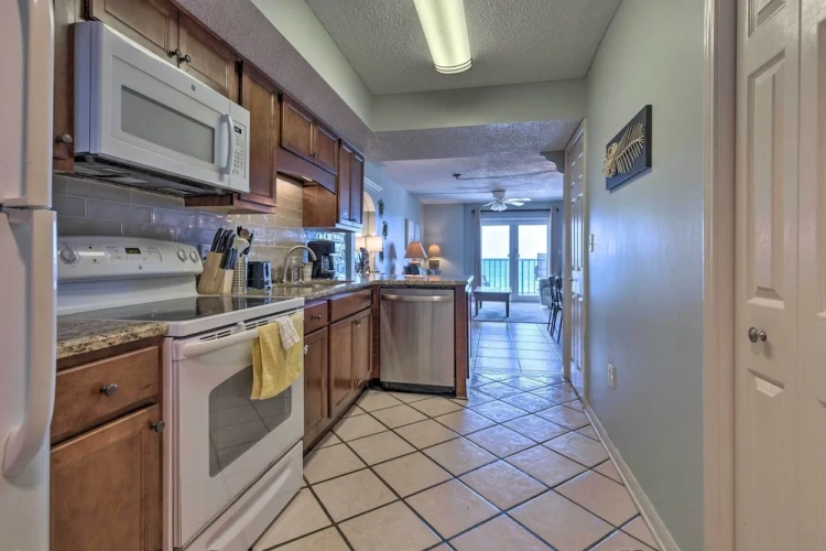 3 Bedrooms Apartment