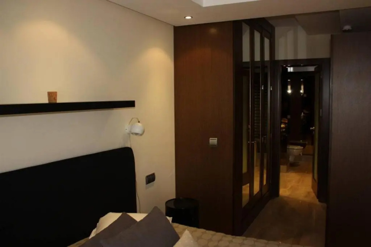 107 - Two-Bedroom Beach Apartment