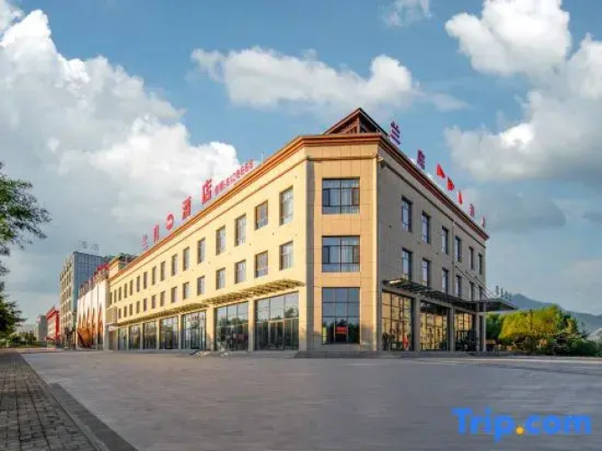 Dai County Lanting Hotel
