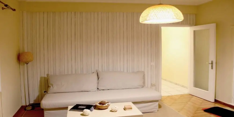 Affordable Studio behind Acropolis Museum