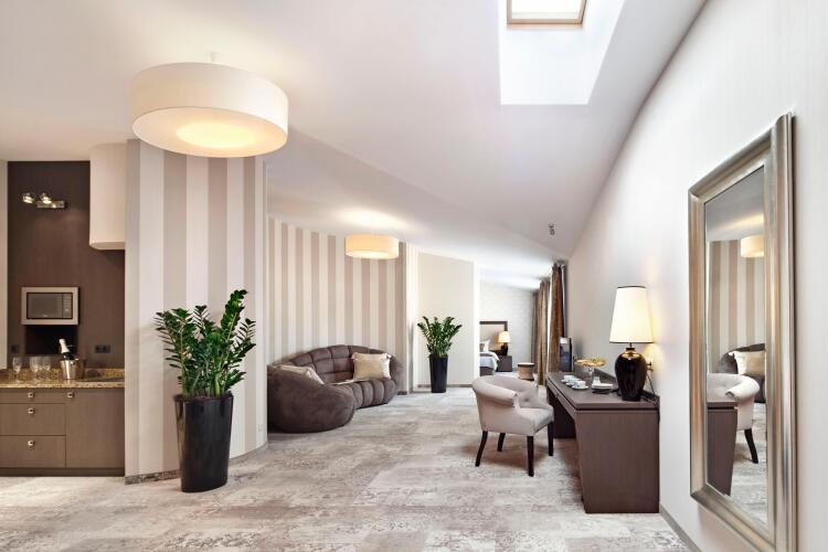 Metropolitan Boutique HotelOver view