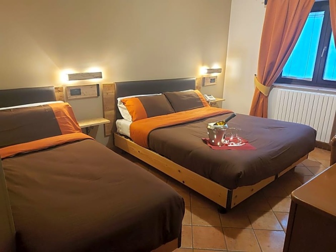 Classic Triple room