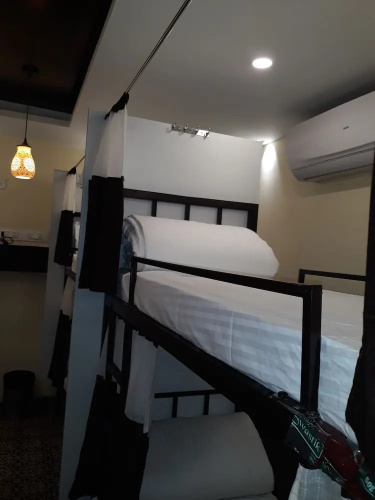 Deck 3 Airport Dormitory - Hostel