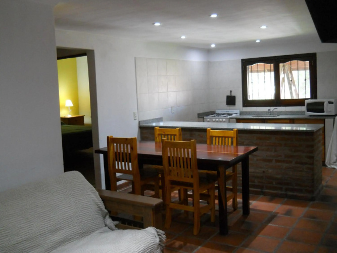 Estilo Campo Casa de 3 ambientes cochera interna