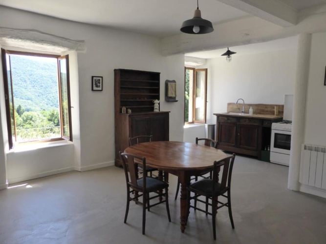 2 Bedrooms Cottage