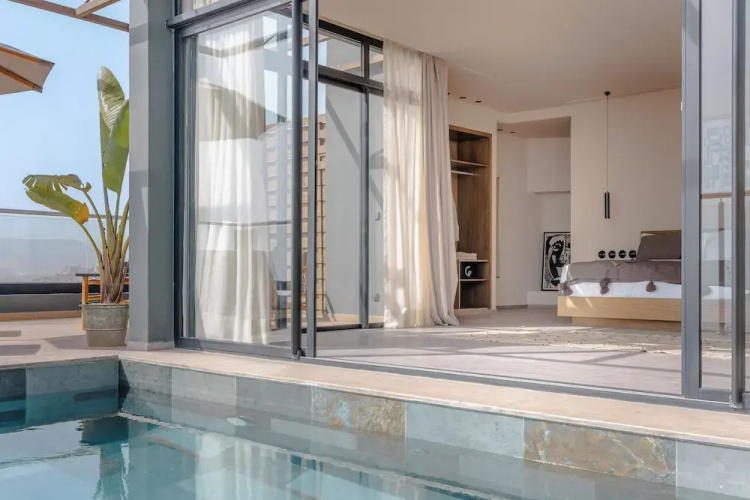 nobi boutique surf hotel