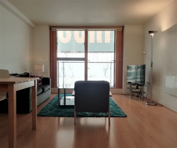 1 Bedroom Apartment with balcony
