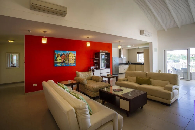 Blue Bay Apartments