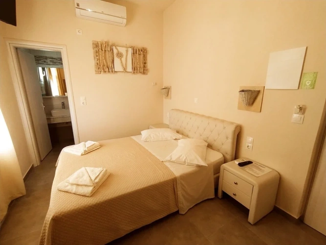 Economy room