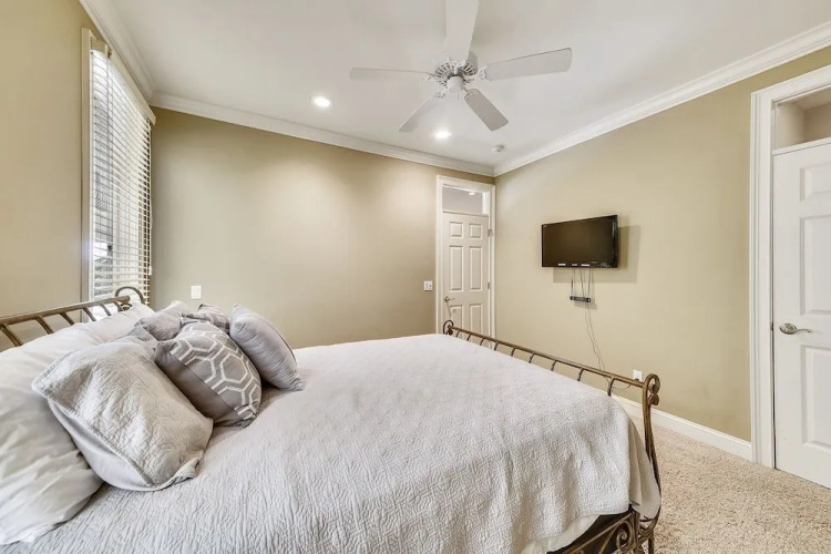 93 Singleton Beach Rd Oceanview 5 Br home by RedAwning