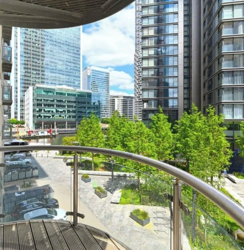 2 Bedrooms Apartment with balcony