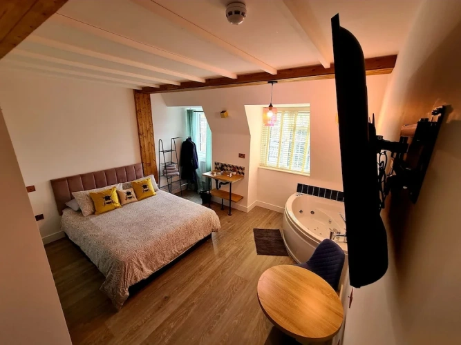 Premium Suite with city view