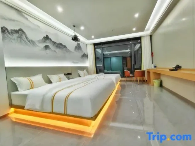 Standard Family room
