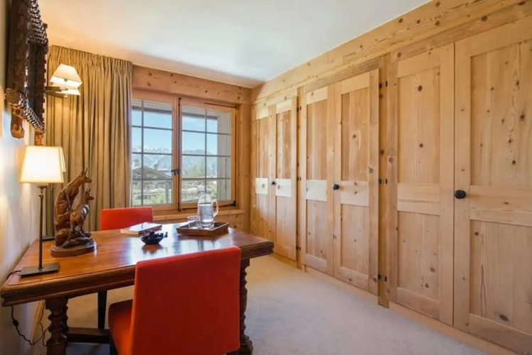 Super Luxurious Flat Verbier