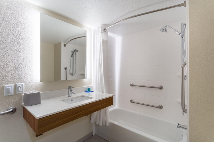 Quadruple Suite
