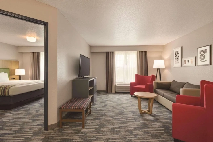 1 Bedroom Suite