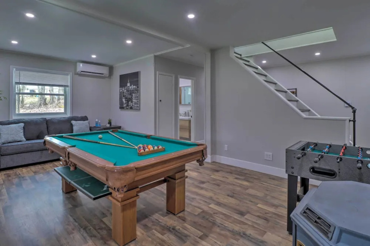 6 Mi to Camelback Slopes! Home w/ Game Room