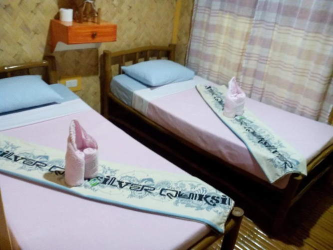 Chariz Inn