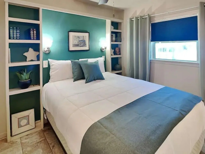 Bj's Beach House
