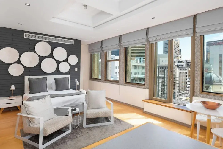 Cartwrights Corner Executive Apartment