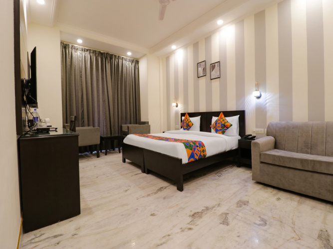 Fabhotel Rr Residency