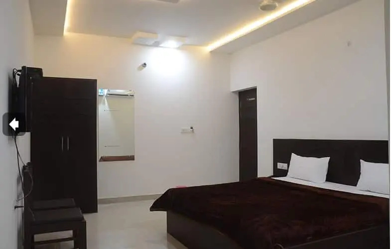 Kanchan Villa