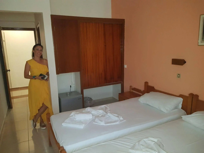 Paradise Hotel