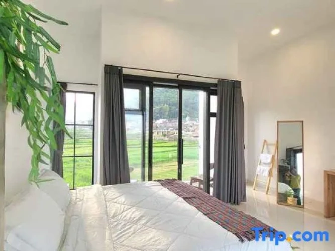 4 Bedrooms Villa