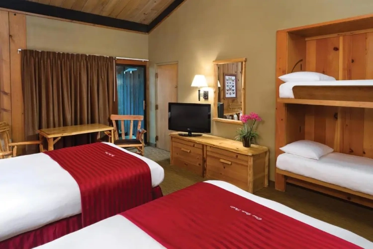 Standard Quadruple room with balcony