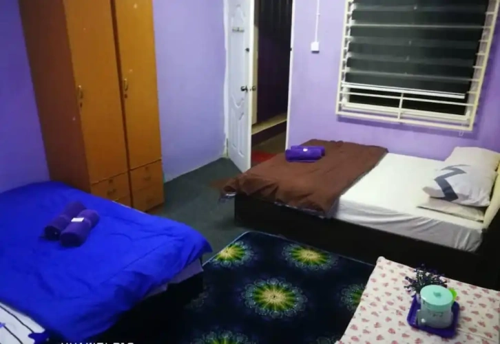 Standard Triple room