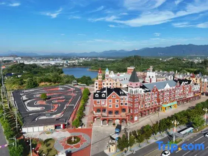 Timeless Recreation Hotel