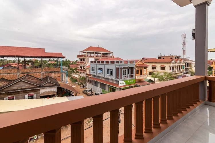 Deluxe Family room with city view