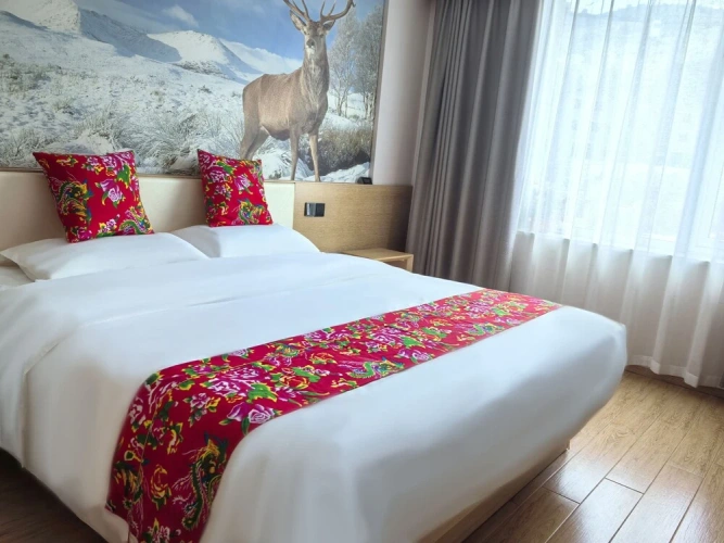 Standard Double room with mountain view