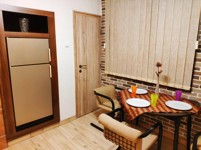 V2 with Love - Vintage Modern and Spacious