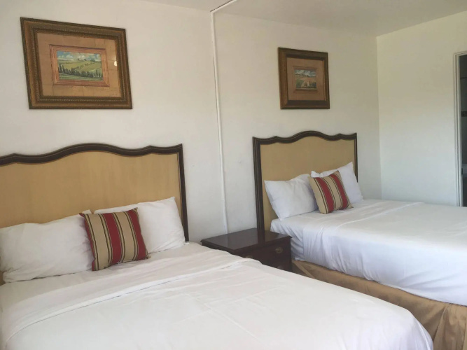 Family Inn