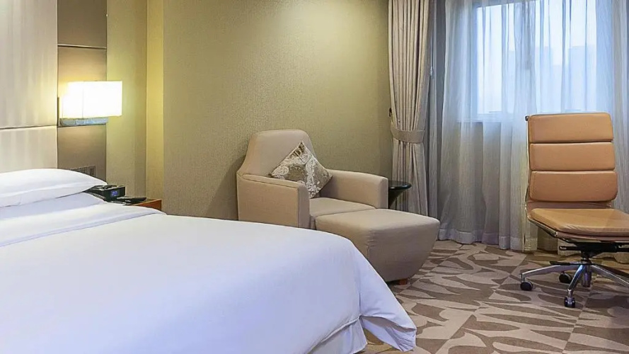 Sheraton Chengdu Lido Hotel