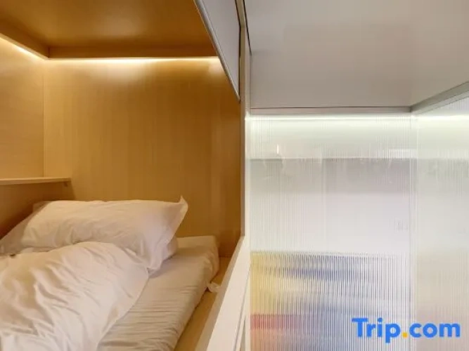 Bed in Dorm (female dorm)