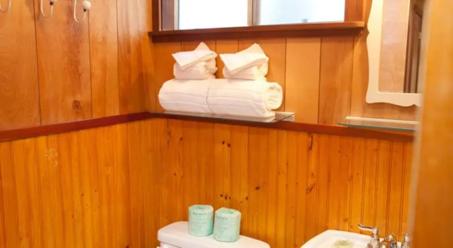 RedAwning Cabin #50R Soots-Me