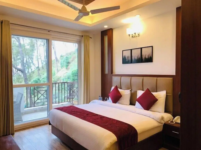 Himalayan Splendour Resort