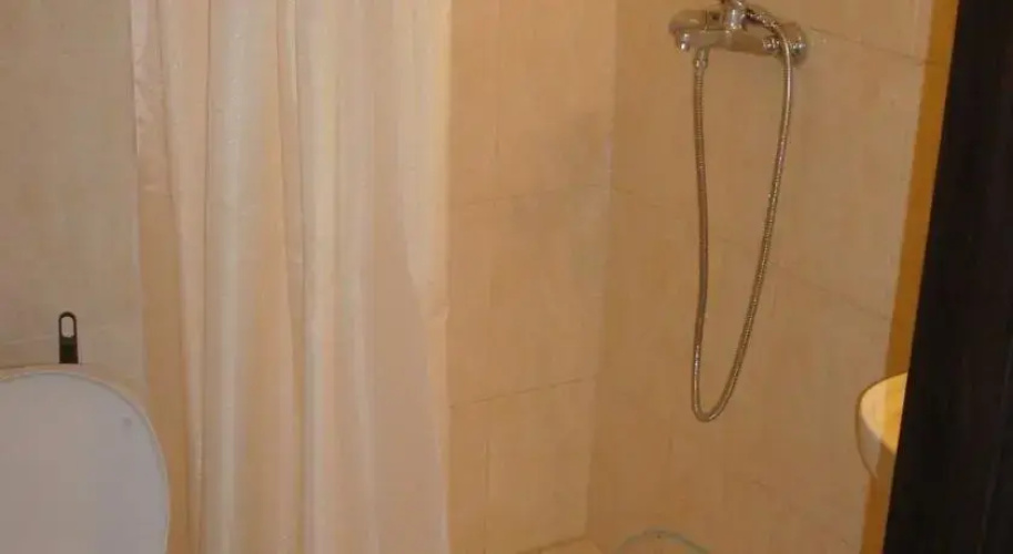 Studio in Villa Astoria