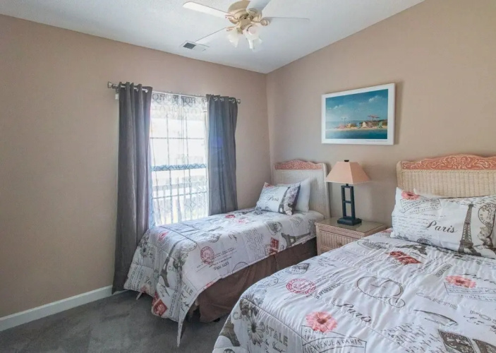 Arbor Trace #633 2 Bedroom Condo by Redawning