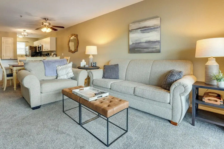 Relax Fireside! Peaceful Escape Near Branson Strip