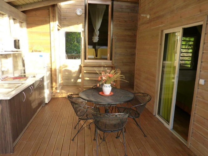 2 Bedrooms Bungalow