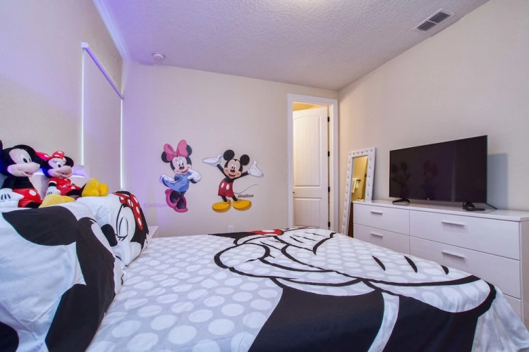 7824 Loxahatchee Court