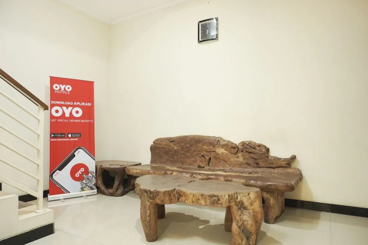 OYO 462 Nugraha Residence