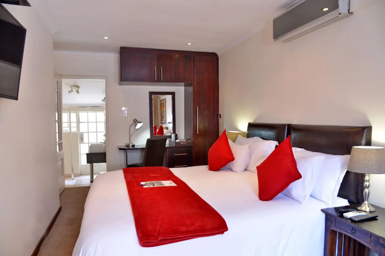 Muco Guest House