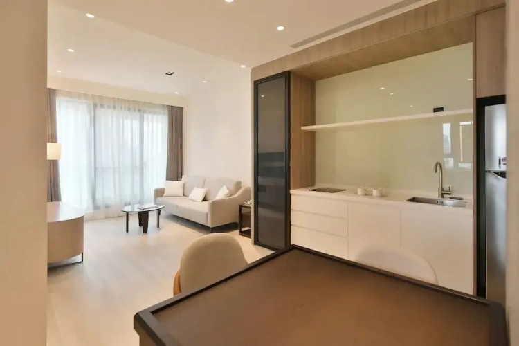 Deluxe Triple room with balcony