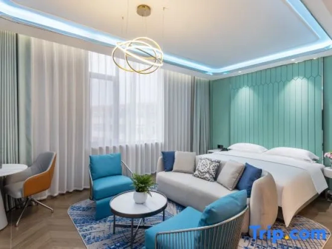 Luxury Suite