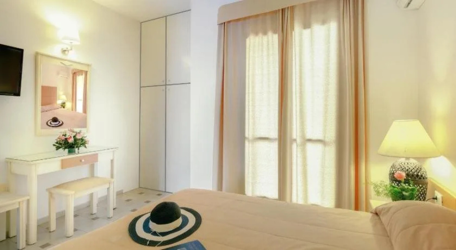 Di Mare Hotel & Apartments
