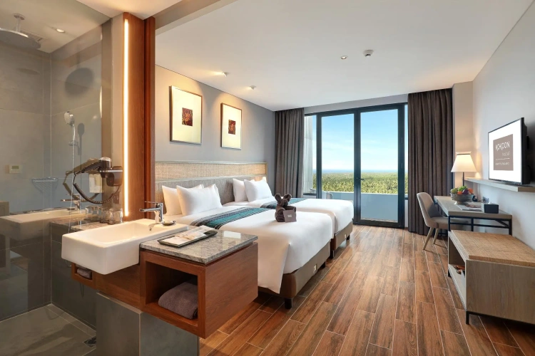 Deluxe room with balcony